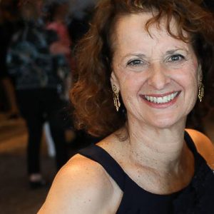 Dr. Elisa Nicholas